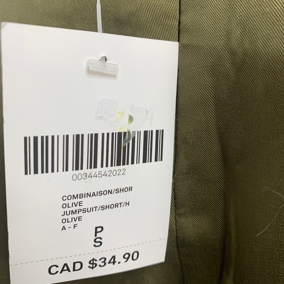 * NEW * Olive Jumpsuit - Short Open Back Size S - Picture 13 of 15